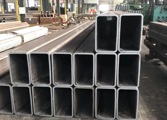 郊区大口径矩形管